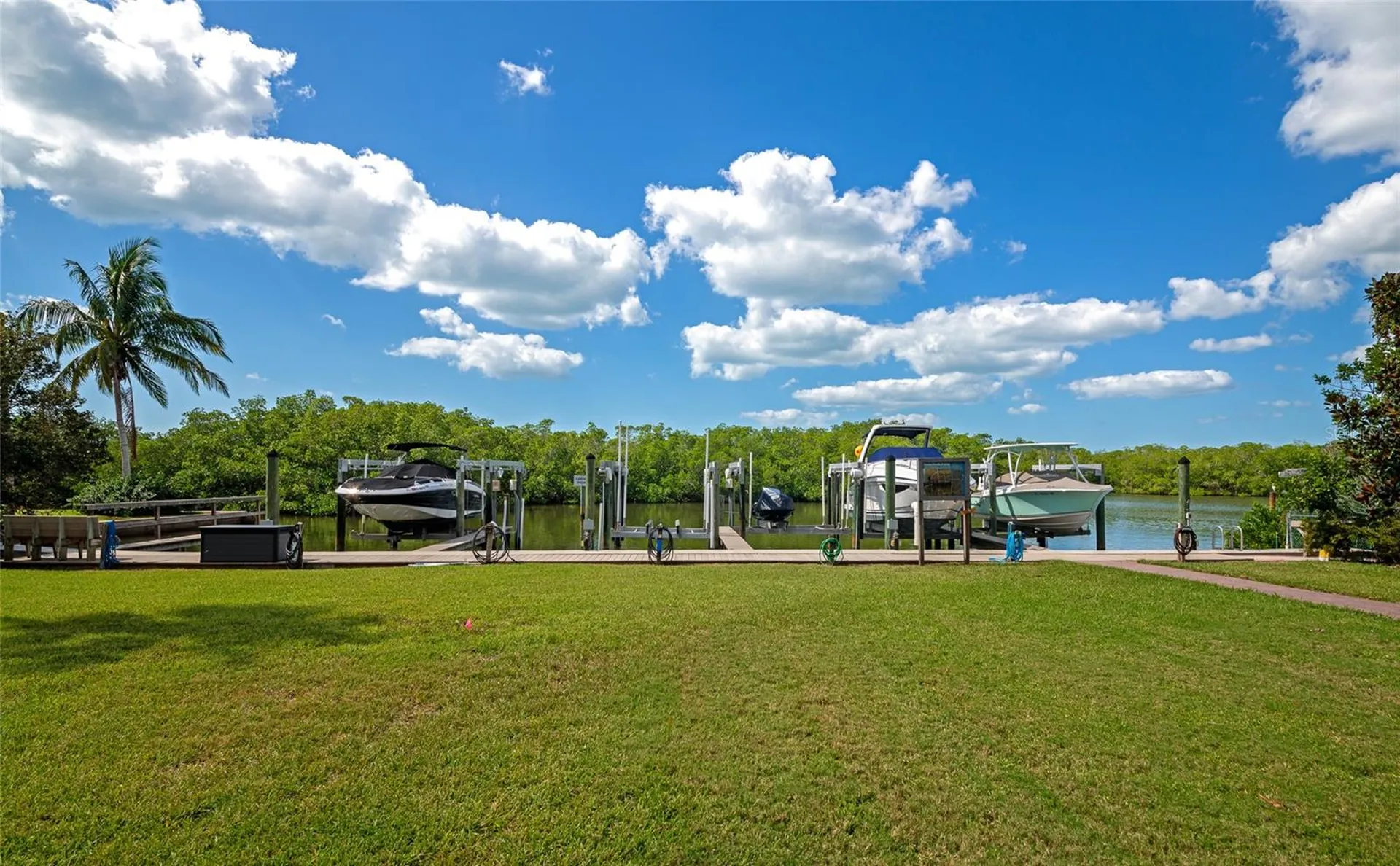 1690 Assisi Drive Sarasota FL 34231