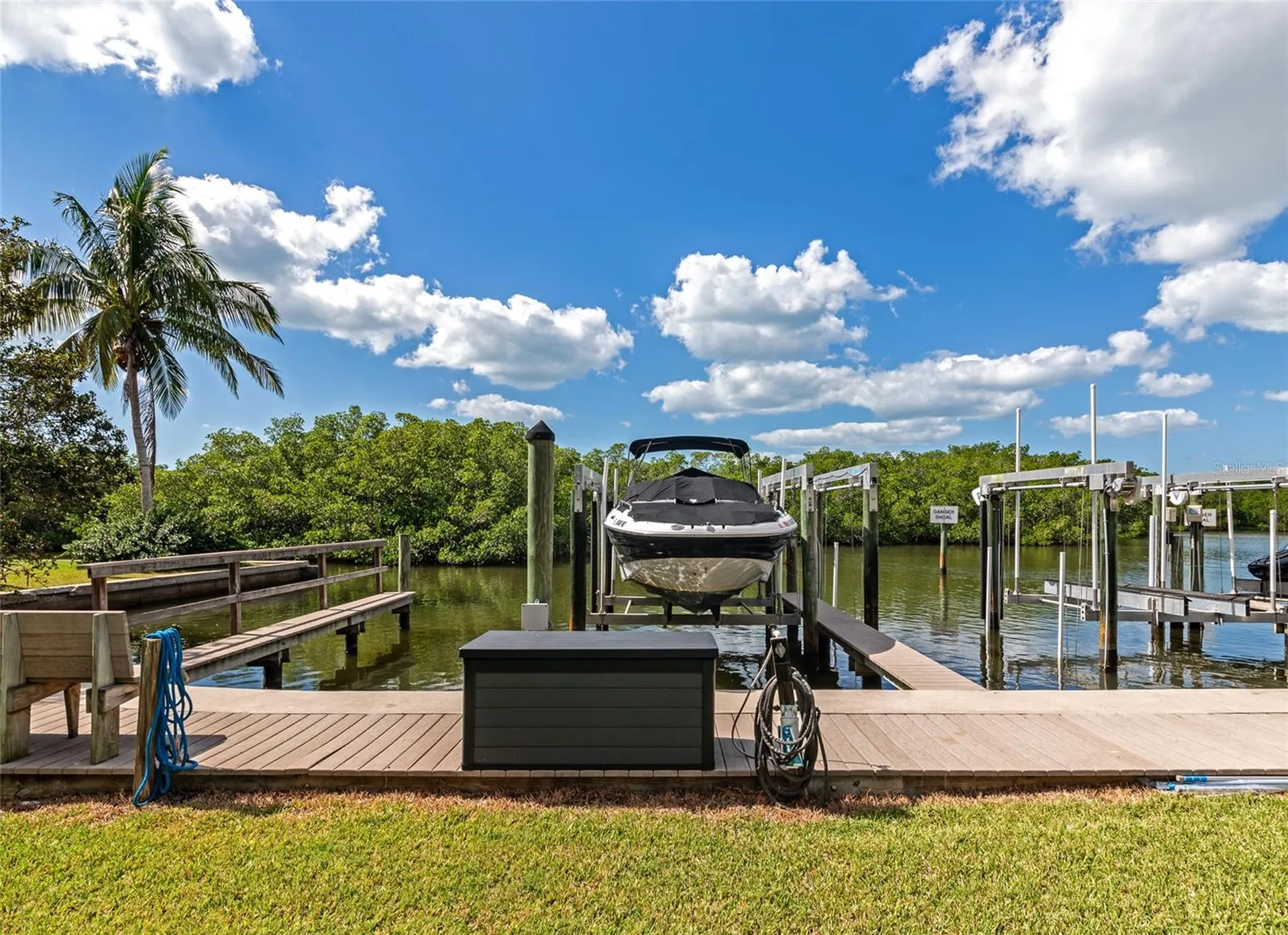 1690 Assisi Drive Sarasota FL 34231