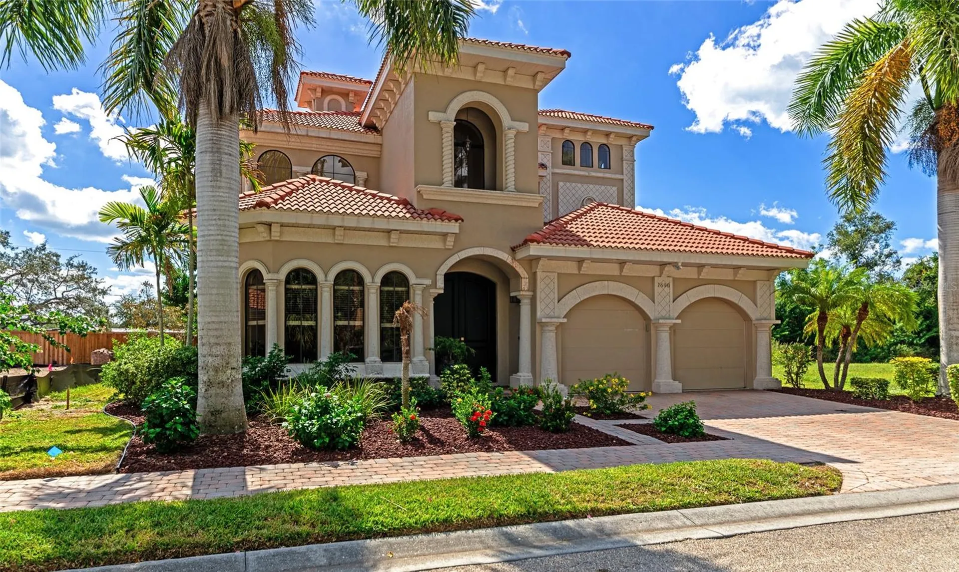 1690 Assisi Drive Sarasota FL 34231