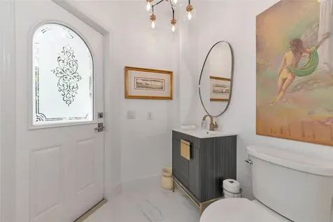 1690 Assisi Drive Sarasota FL 34231
