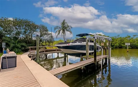 1690 Assisi Drive Sarasota FL 34231