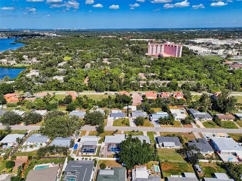 1690 Assisi Drive Sarasota FL 34231