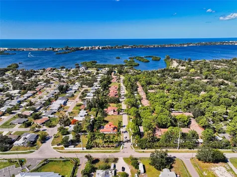 1690 Assisi Drive Sarasota FL 34231