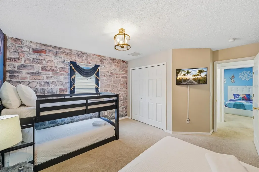 8426 Secret Key Cove Kissimmee FL 34747