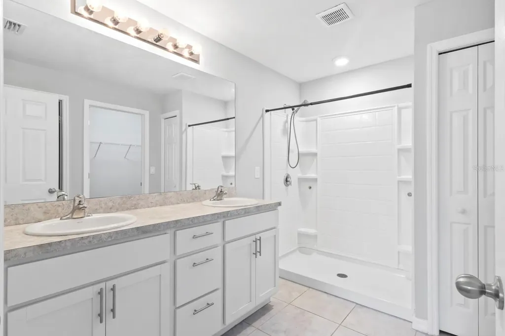 1319 NW 14th Place Cape Coral FL 33993
