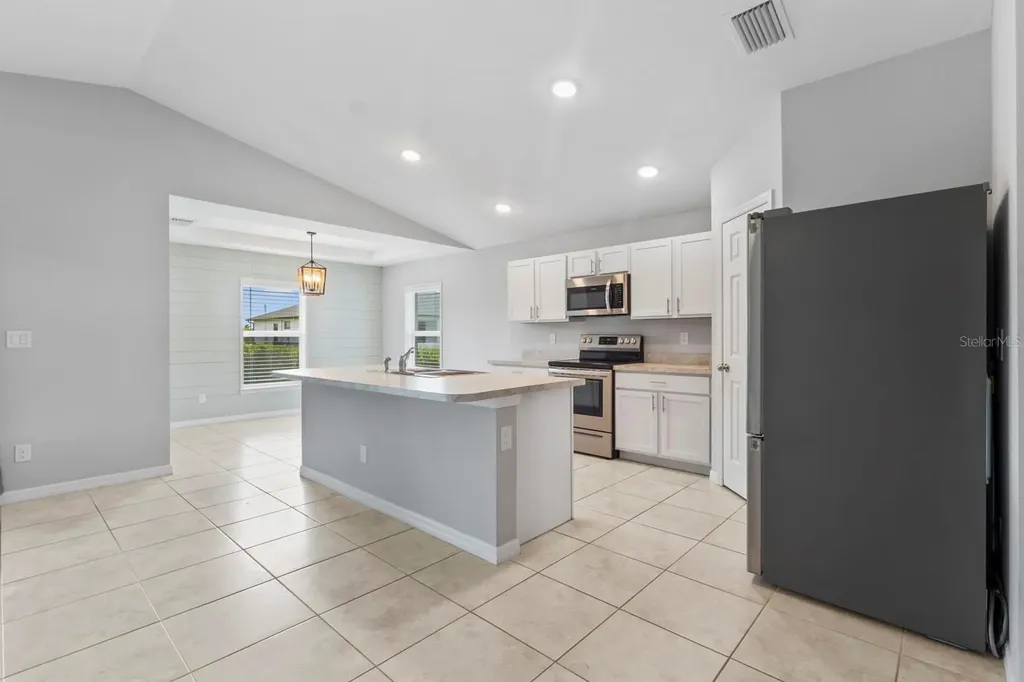 1319 NW 14th Place Cape Coral FL 33993