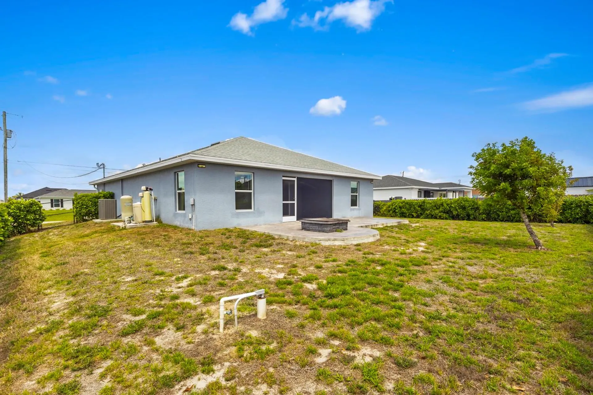 1319 NW 14th Place Cape Coral FL 33993