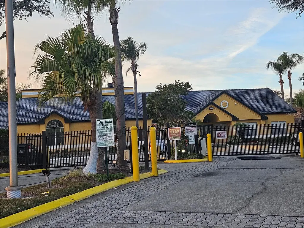 4518 Commander Drive Orlando FL 32822