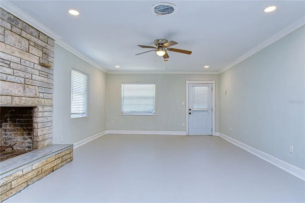 909 Hart Street Clearwater FL 33755