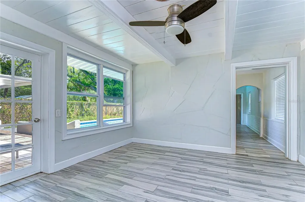 909 Hart Street Clearwater FL 33755