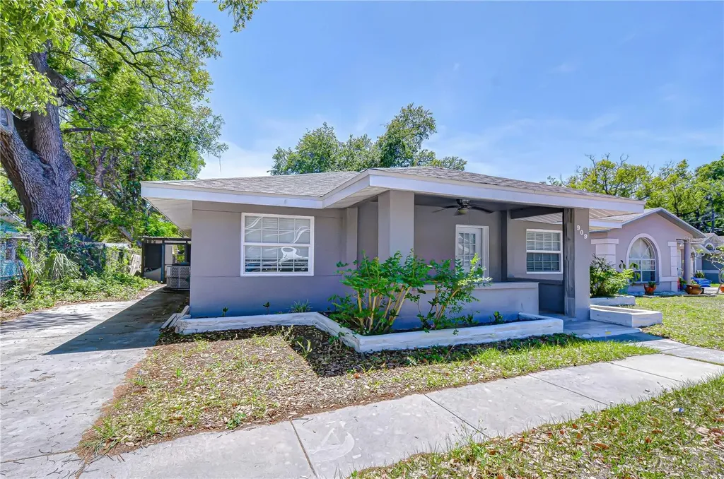 909 Hart Street Clearwater FL 33755