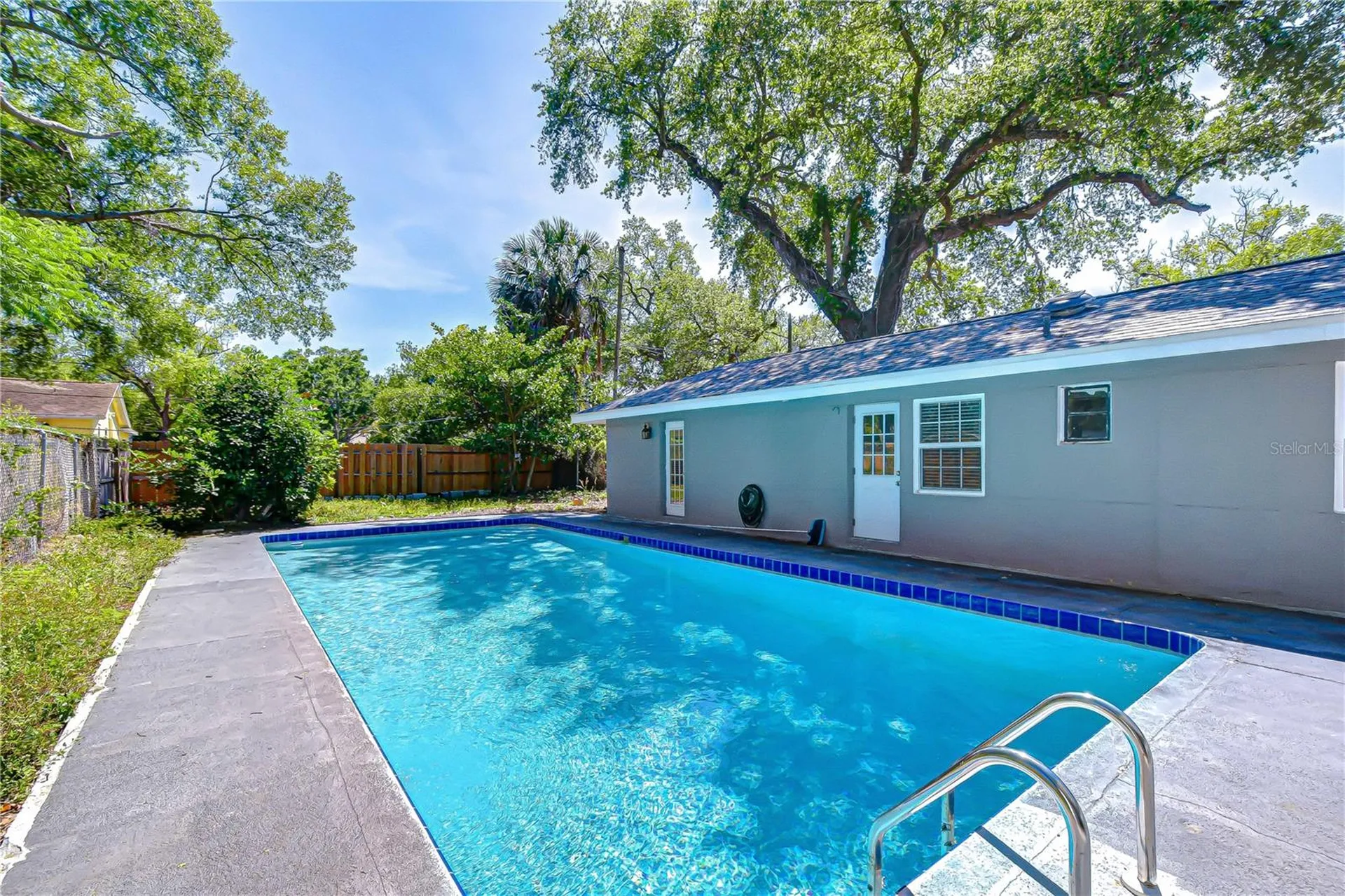 909 Hart Street Clearwater FL 33755