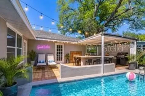 909 Hart Street Clearwater FL 33755