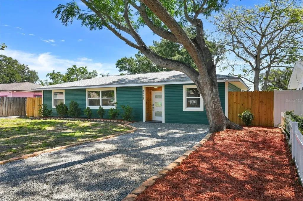 1521 S Jefferson Avenue Clearwater FL 33756