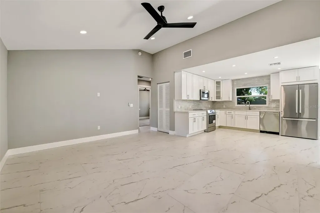 1521 S Jefferson Avenue Clearwater FL 33756