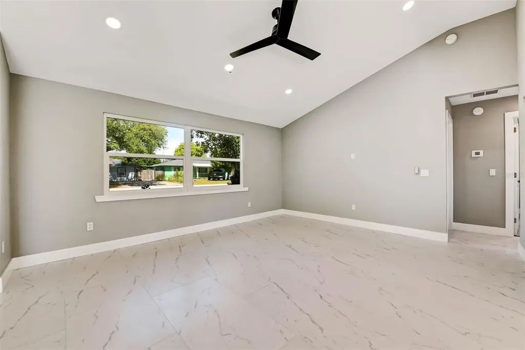 1521 S Jefferson Avenue Clearwater FL 33756
