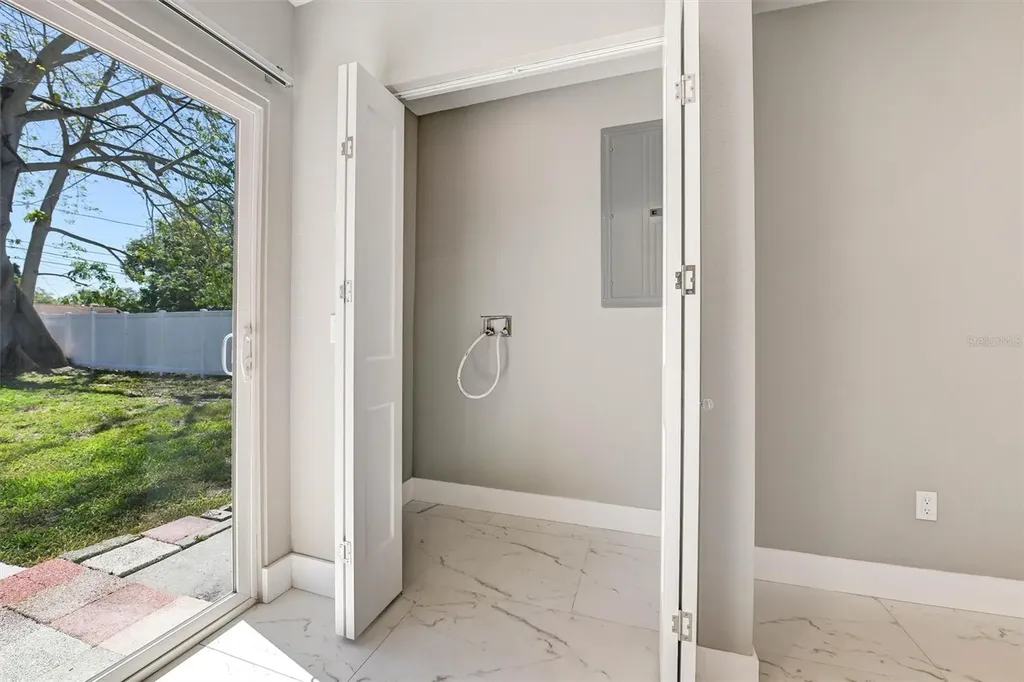 1521 S Jefferson Avenue Clearwater FL 33756