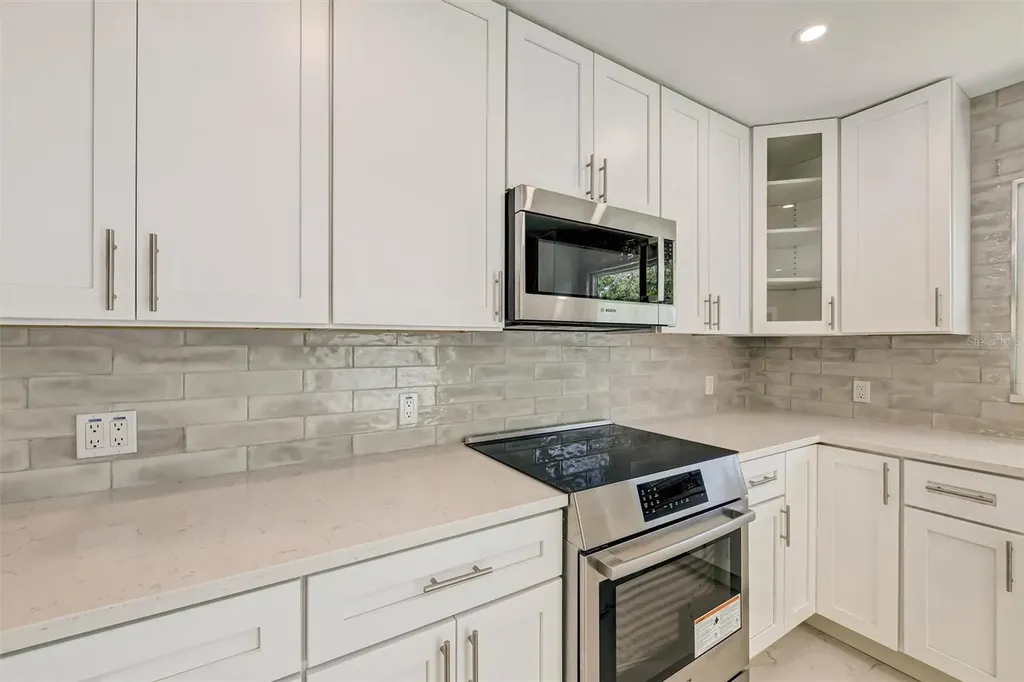 1521 S Jefferson Avenue Clearwater FL 33756