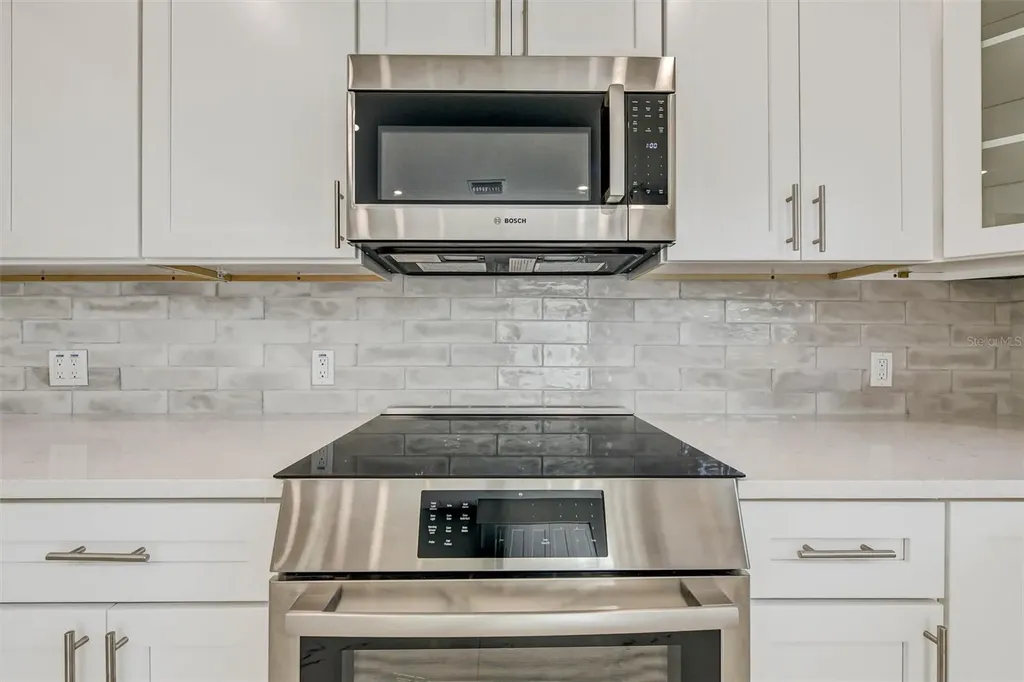 1521 S Jefferson Avenue Clearwater FL 33756