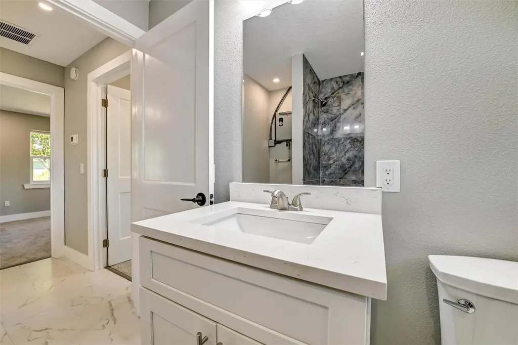 1521 S Jefferson Avenue Clearwater FL 33756