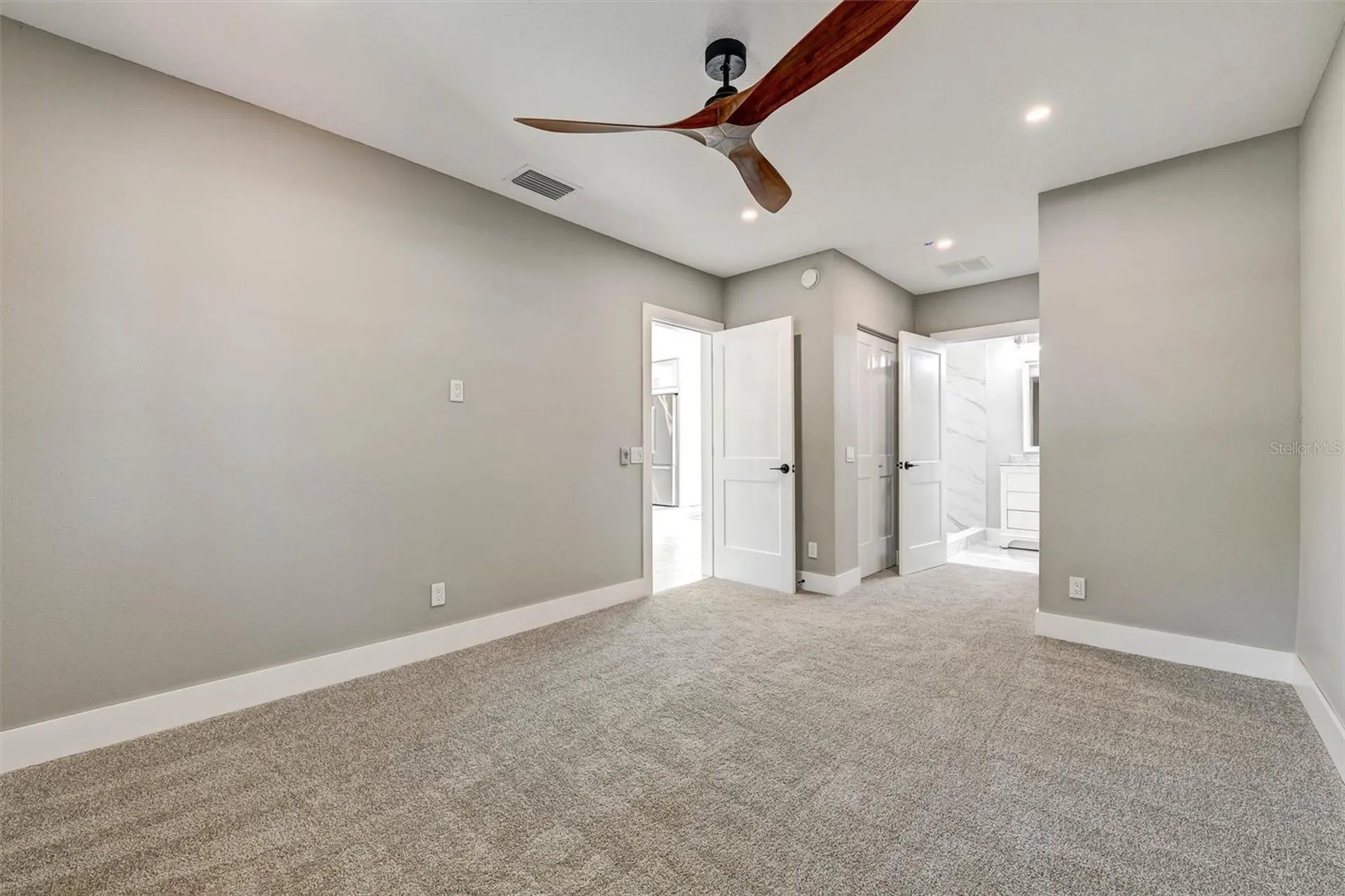 1521 S Jefferson Avenue Clearwater FL 33756