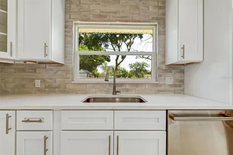 1521 S Jefferson Avenue Clearwater FL 33756
