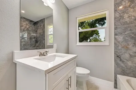 1521 S Jefferson Avenue Clearwater FL 33756