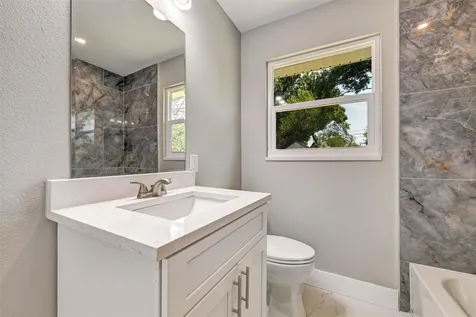 1521 S Jefferson Avenue Clearwater FL 33756