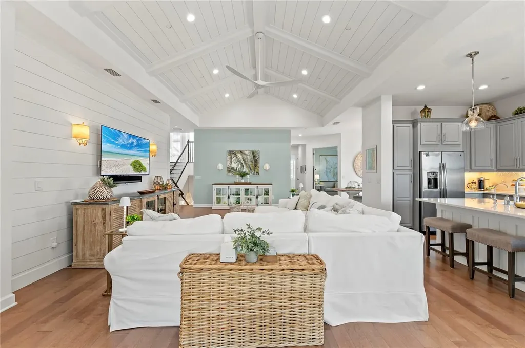 271 Saint Lucia Drive Bradenton FL 34209