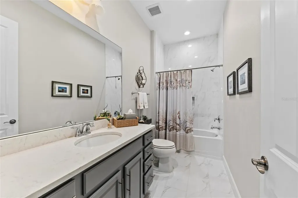 271 Saint Lucia Drive Bradenton FL 34209