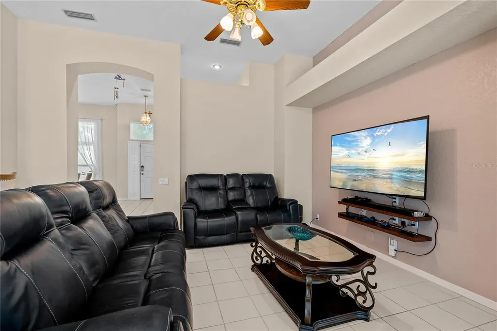 9211 12th Avenue NW Bradenton FL 34209