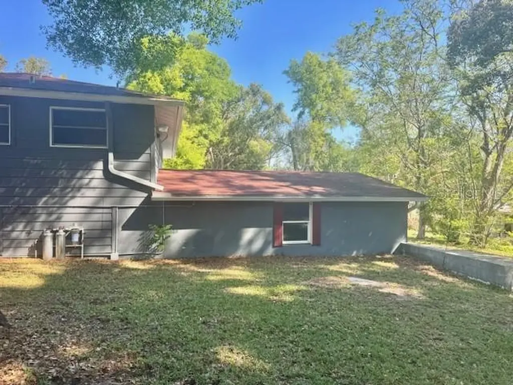 1516 Crestview Drive Mount Dora FL 32757