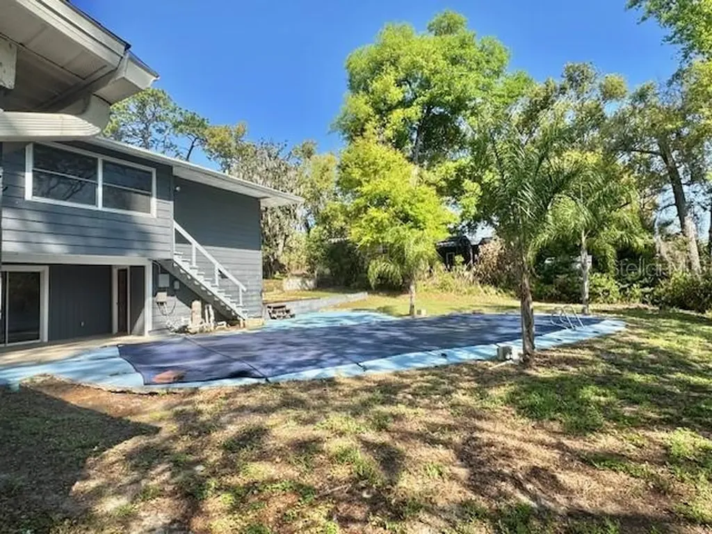 1516 Crestview Drive Mount Dora FL 32757