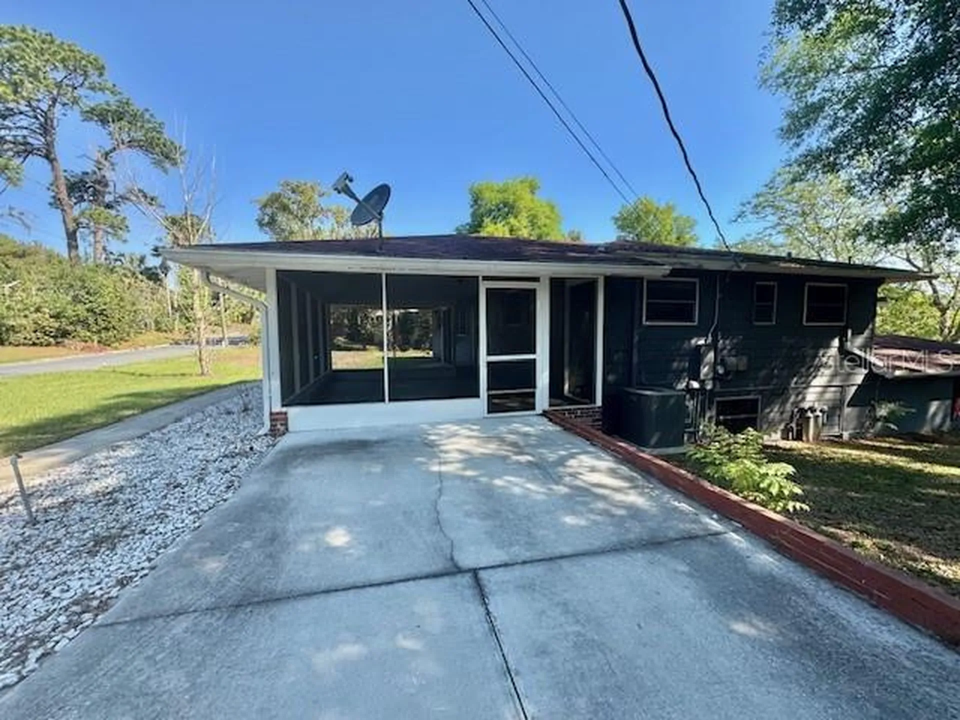 1516 Crestview Drive Mount Dora FL 32757