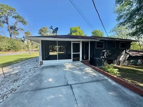 1516 Crestview Drive Mount Dora FL 32757