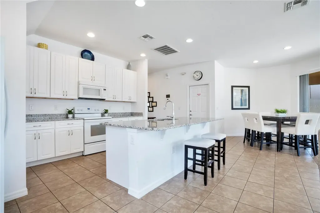 2613 Rosemont Circle Davenport FL 33837