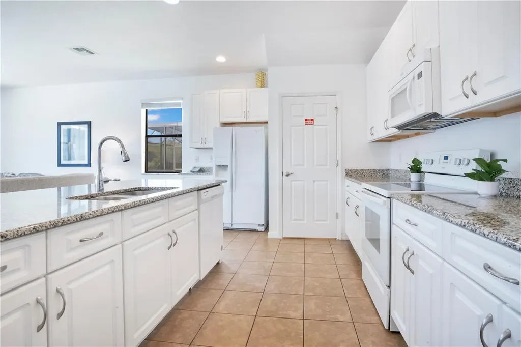 2613 Rosemont Circle Davenport FL 33837