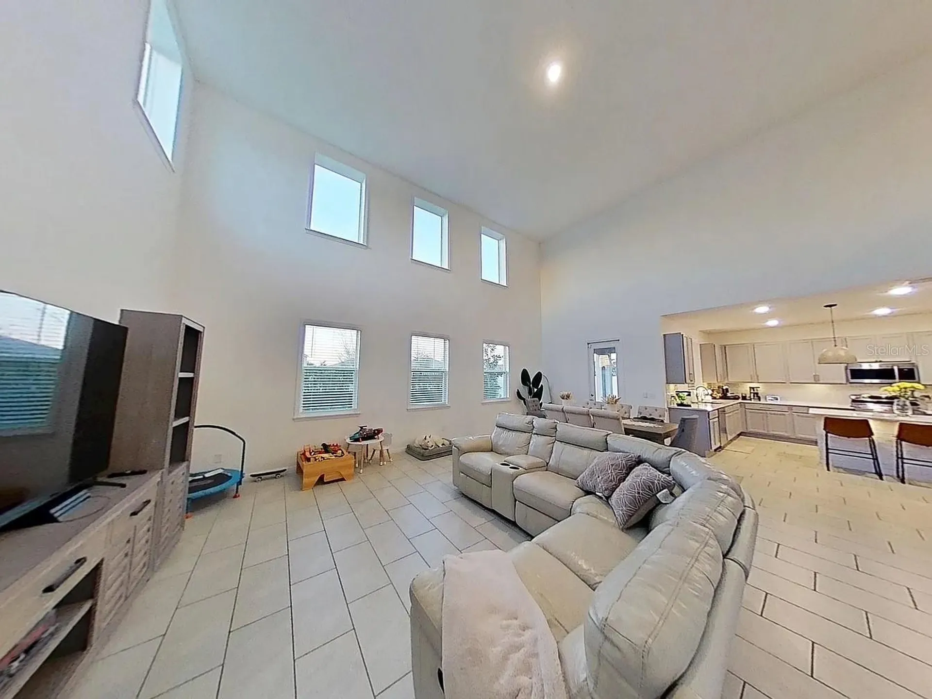 2138 Derwent Drive Davenport FL 33896