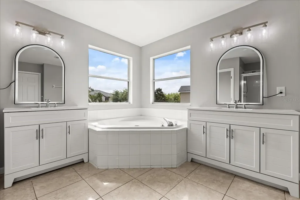 11062 Prairie Hawk Drive Orlando FL 32837