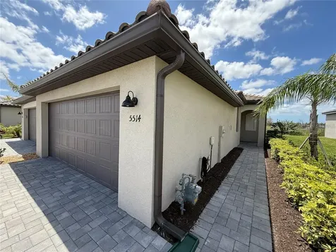 5514 Tidal Breeze Cove Bradenton FL 34211