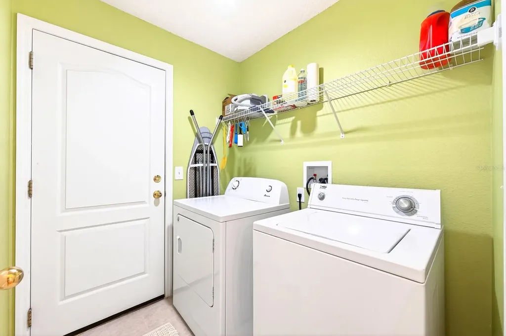 416 Lakeview Road Kissimmee FL 34759