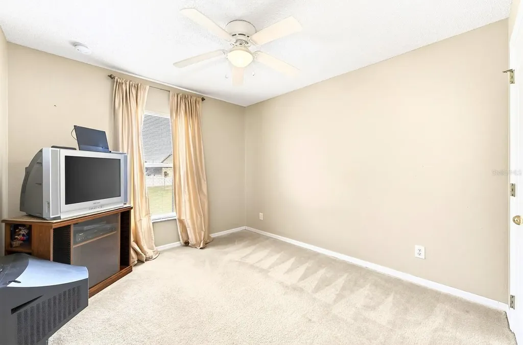 416 Lakeview Road Kissimmee FL 34759