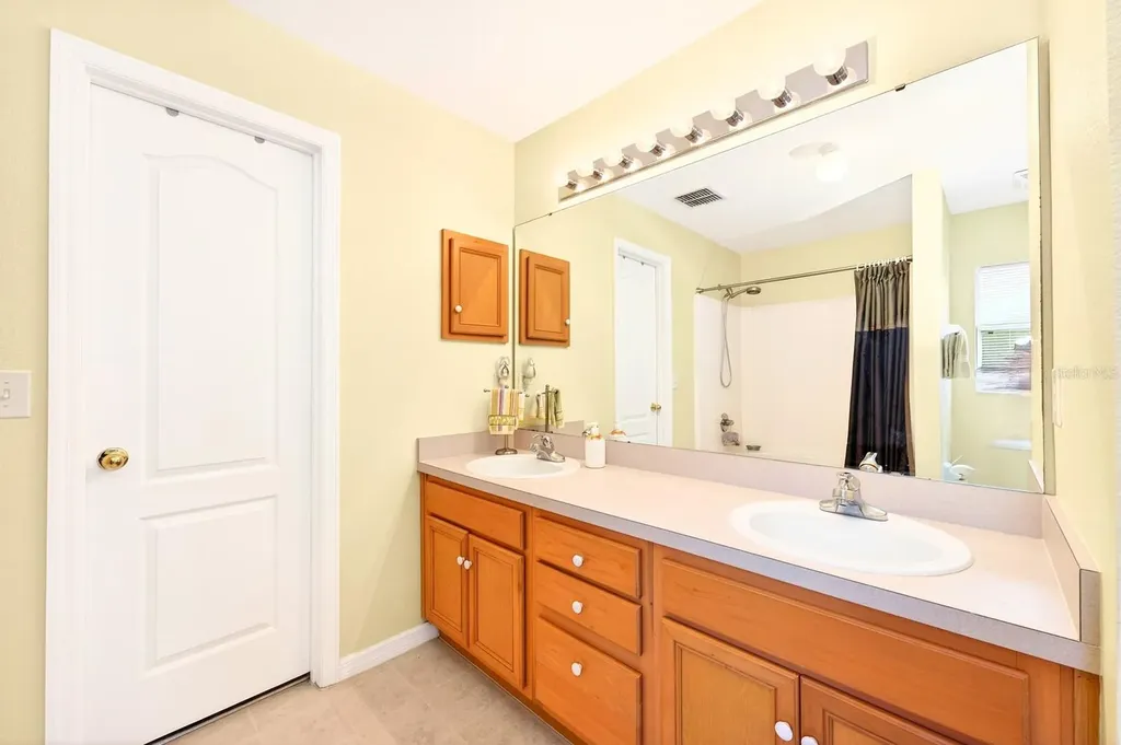 416 Lakeview Road Kissimmee FL 34759