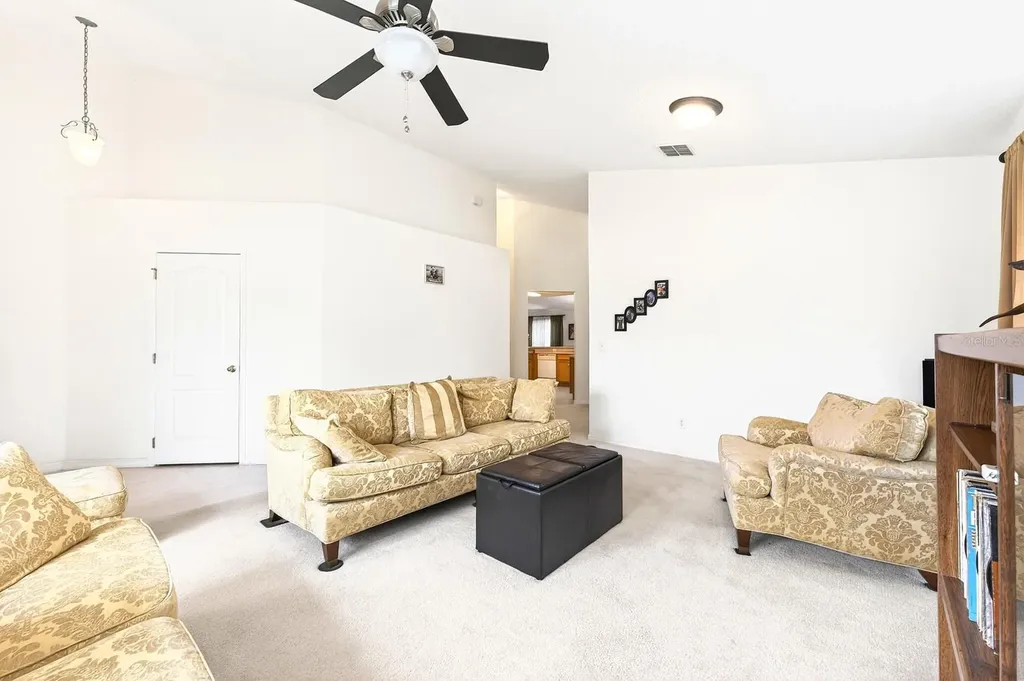 416 Lakeview Road Kissimmee FL 34759