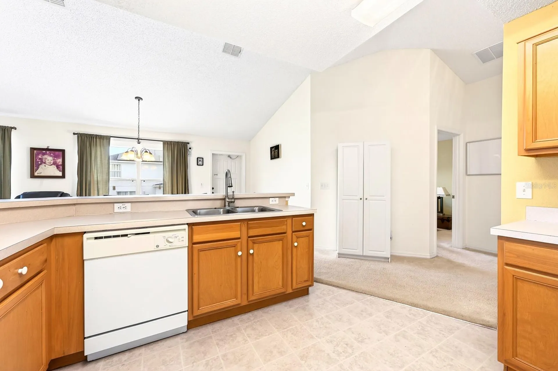 416 Lakeview Road Kissimmee FL 34759