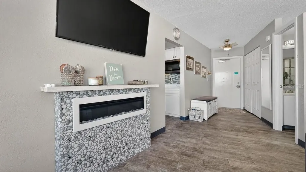 935 S Atlantic Avenue Daytona Beach FL 32118