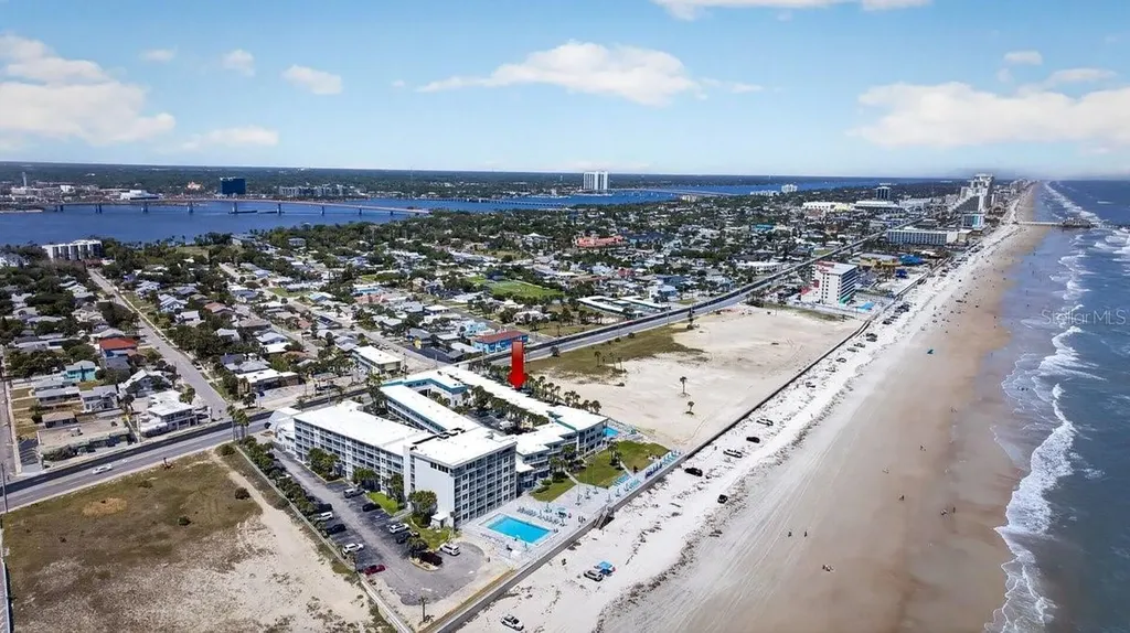 935 S Atlantic Avenue Daytona Beach FL 32118