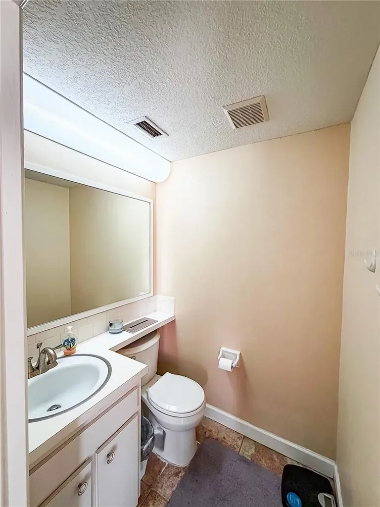 7526 Santa Fe Trail Hudson FL 34667