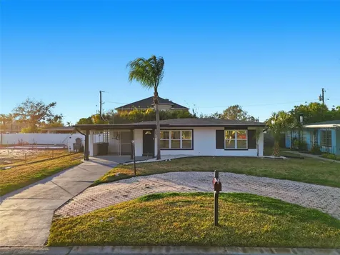2470 Del Rio Way Dunedin FL 34698
