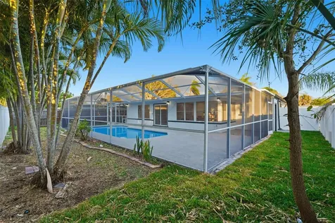 2470 Del Rio Way Dunedin FL 34698